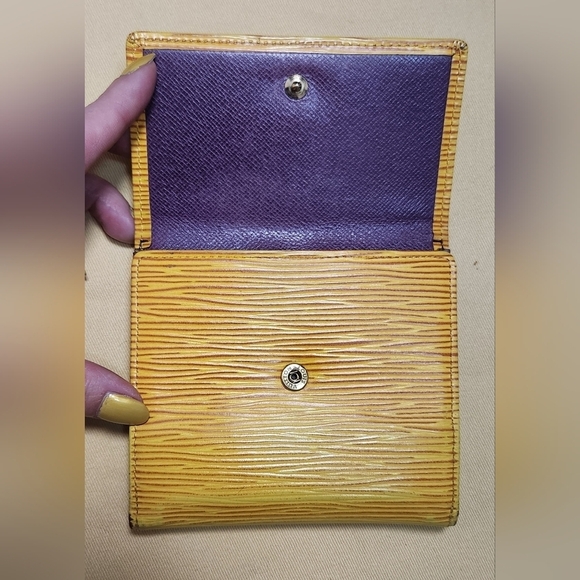 LOUIS VUITTON Vintage 1994 Elise Wallet - Picture 6 of 14